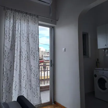 Mainstream Apartment *