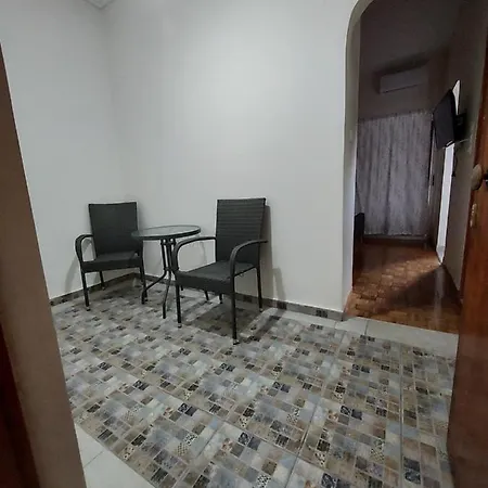 Mainstream Apartment *